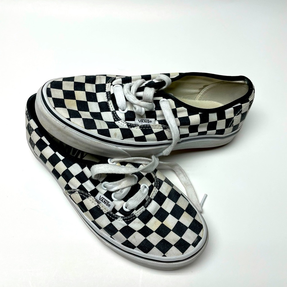Vans lace up checkered women’s size 7